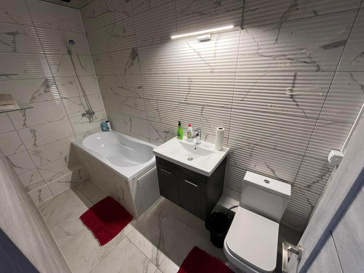 Штефан64 Apartment Chisinau Bagian luar foto