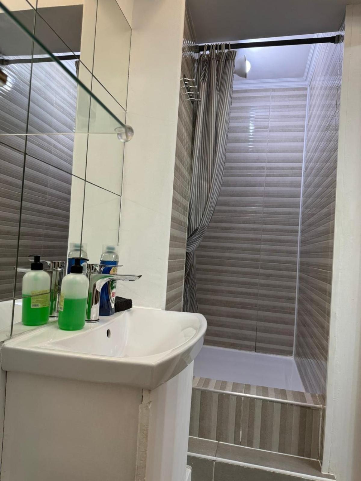 Штефан64 Apartment Chisinau Bagian luar foto